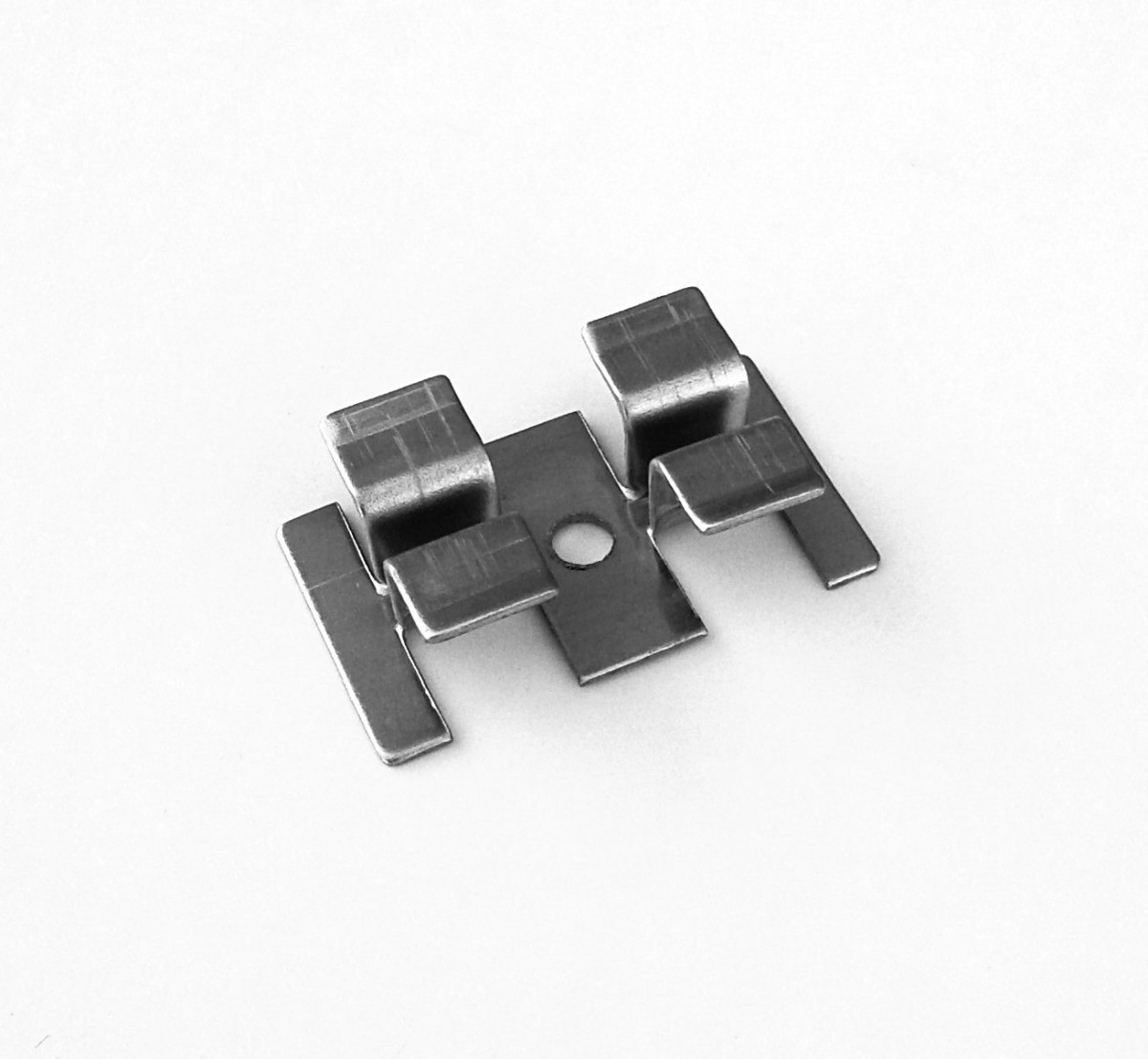 крепление дпк к металлокаркасу мебельными болтами